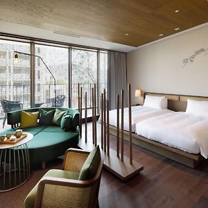 Deluxe Twin Room Terrace Lounge Access